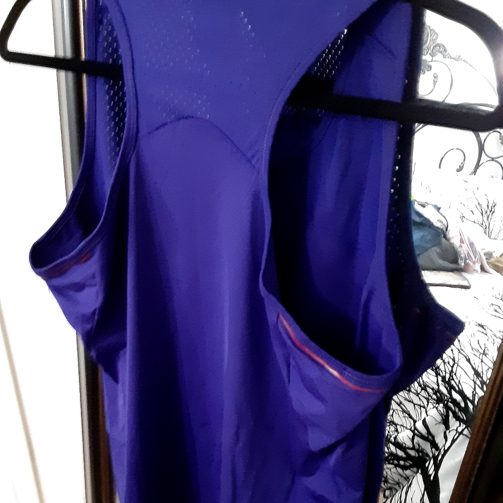 Adidas Razorback sports top - Picture 5 of 7